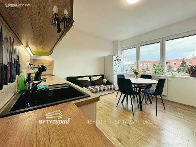 Pronájem bytu 3+kk 67 m²