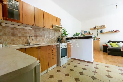 Prodej bytu 2+kk 44 m² Jankovcova, Praha - Holešovice