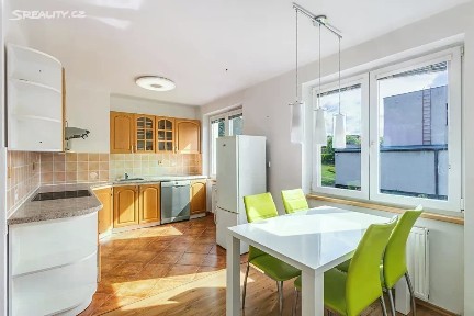 Prodej bytu 3+1 76 m² Debřská, Kosmonosy