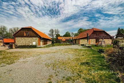 Prodej zemědělské usedlosti 1320 m², pozemek 3144 m²