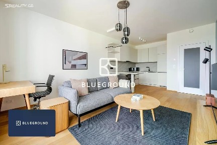 Pronájem bytu 2+kk 55 m² V Třešňovce, Praha - Hrdlořezy