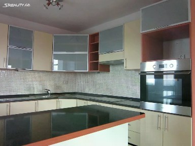 Prodej bytu 3+1 63 m² Výškovická, Ostrava - Zábřeh