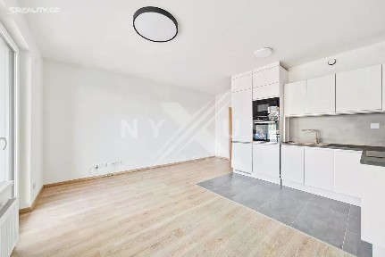Pronájem bytu 3+kk 71 m² Strančická, Praha - Strašnice