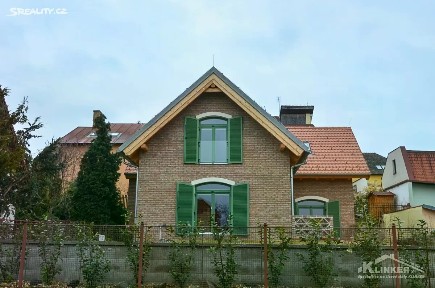Prodej rodinného domu 200 m², pozemek 383 m² Nad dolíky, Praha - Suchdol