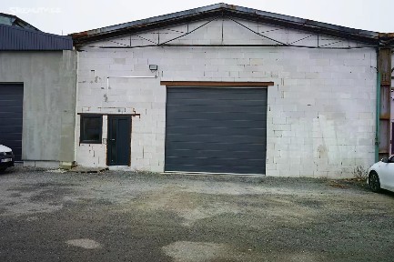 Pronájem skladového prostoru 420 m²