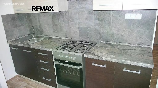 Pronájem bytu 1+1 43 m² Finská, Kladno - Kročehlavy