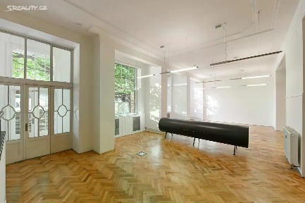 Pronájem obchodního prostoru 436 m² Badeniho, Praha