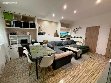 Prodej bytu 3+1 73 m² SNP, Zlín