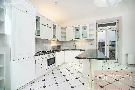 Pronájem bytu 4+1 205 m² Italská, Praha - Vinohrady