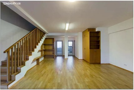 Pronájem kanceláře 147 m² Štefánikova, Praha - Smíchov