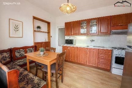 Prodej bytu 3+1 75 m² Fryčajova, Brno - Obřany