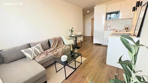 Prodej bytu 2+kk 47 m² Makovského, Praha - Řepy