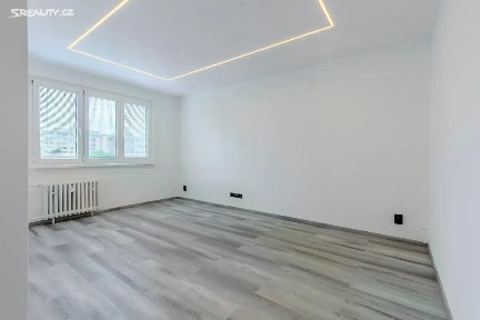 Prodej bytu 1+1 36 m² Chmelová, Praha - Záběhlice