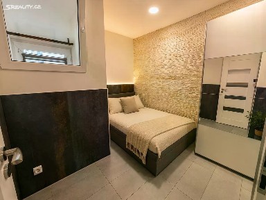 Prodej bytu 2+kk 51 m² Třinecká, Praha - Letňany