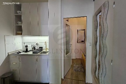 Pronájem bytu 2+kk 39 m² Šafaříkova, Praha - Vinohrady