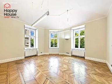 Pronájem kanceláře 134 m² Janáčkovo nábřeží, Praha - Smíchov