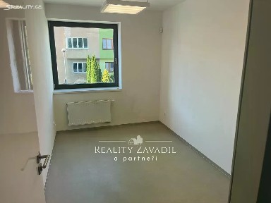 Pronájem kanceláře 12 m² Jiráskova, Pardubice - Zelené Předměstí