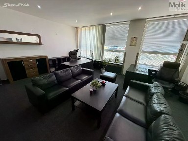 Pronájem kanceláře 167 m²