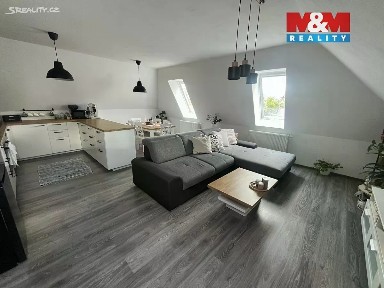 Prodej bytu 3+kk 95 m² Masarykovo náměstí, Bělá pod Bezdězem