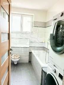 Polerady, Praha-východ