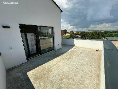 Pronájem bytu 2+kk 66 m² Rebešovická, Brno - Chrlice