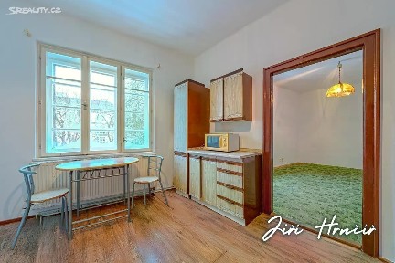 Pronájem bytu 1+1 34 m² Pod Tvrzí, Karlovy Vary - Drahovice