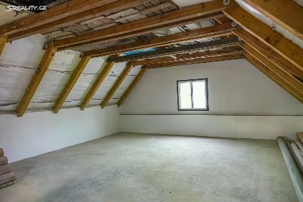 Prodej skladového prostoru 115 m²
