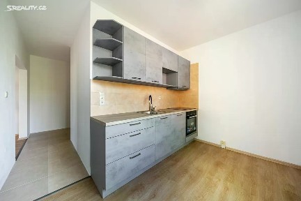 Prodej bytu 3+1 65 m² Veselská, Týn nad Vltavou