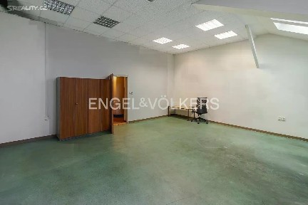 Pronájem skladového prostoru 2326 m² K Třebonicům, Praha - Řeporyje