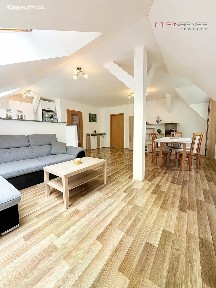 Prodej bytu 4+kk 104 m² 9. května, Kostomlaty nad Labem