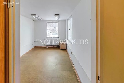 Pronájem kanceláře 698 m² K Třebonicům, Praha - Řeporyje