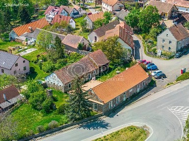 Prodej komerční nemovitosti 1000 m² Nalžovice