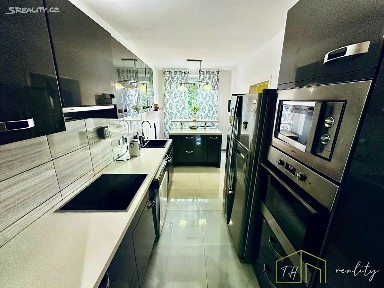 Prodej bytu 3+1 78 m² Pod Školou, Teplice - Prosetice