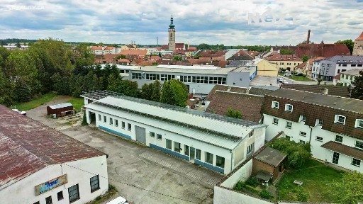 Prodej obchodního prostoru 490 m²