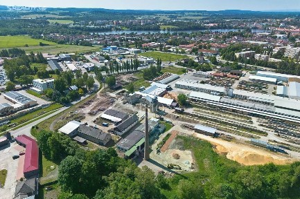 Prodej výrobní haly, prostoru 592 m² Jindřichův Hradec