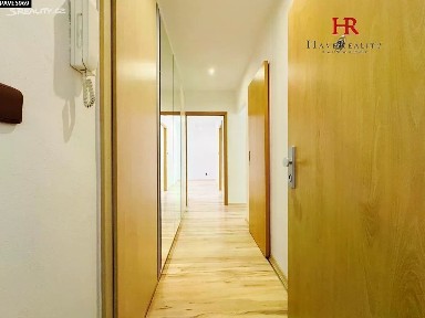 Pronájem bytu 2+1 54 m² Husova, Votice