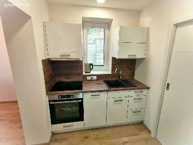 Pronájem bytu 2+kk 55 m² Lipůvka