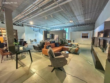 Pronájem obchodního prostoru 529 m²