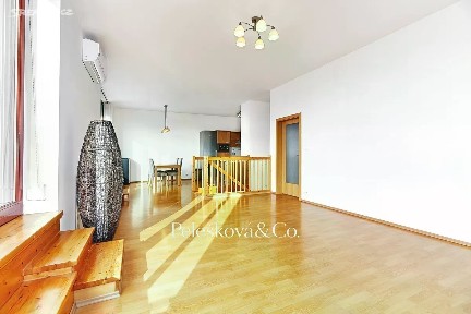 Podle náhonu, Praha - Záběhlice