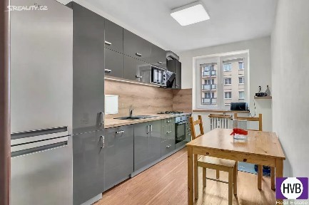 Prodej bytu 3+1 80 m² Vrchlického, Kladno - Kročehlavy