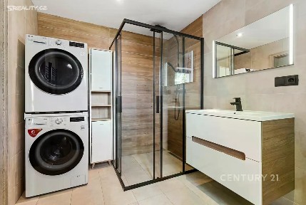 Prodej rodinného domu 90 m², pozemek 125 m² 5. května, Nové Město pod Smrkem