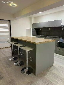 Prodej komerční nemovitosti 89 m²