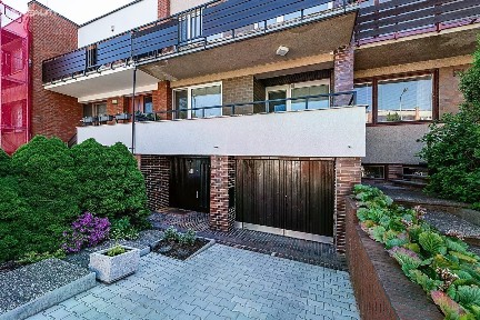 Pronájem rodinného domu 250 m², pozemek 290 m² Krohova, Praha - Dejvice