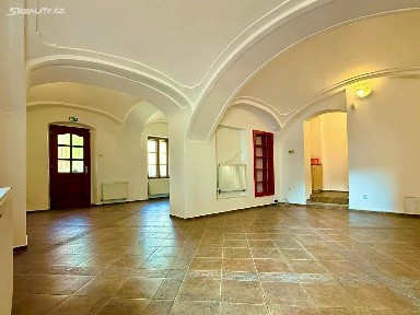 Prodej komerční nemovitosti 251 m² L. Pokorného, Třebíč - Zámostí