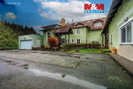Prodej rodinného domu 847 m², pozemek 2600 m² Horní Třešňovec