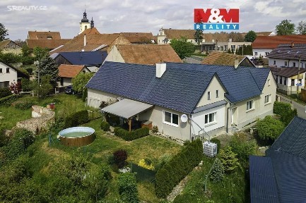 Prodej rodinného domu 120 m², pozemek 1065 m² Uhersko