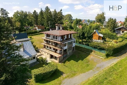 Prodej rodinného domu 365 m², pozemek 481 m²