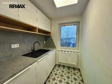 Pronájem kanceláře 162 m² Sucheniova, Třebíč - Stařečka