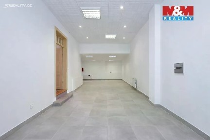Pronájem obchodního prostoru 61 m²
