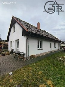 Prodej rodinného domu 216 m², pozemek 351 m² Zdechovice